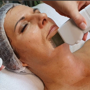 Hydroabraz�vne �istenie pleti